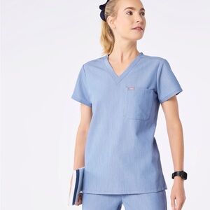 Women's figs scrub top in heather indigo size large petite